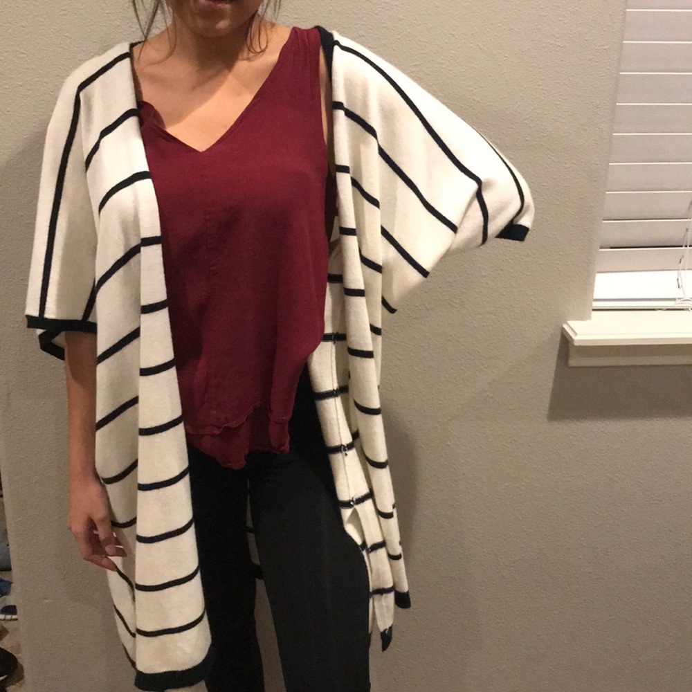 ✨Short Sleeve Striped Cardigan✨